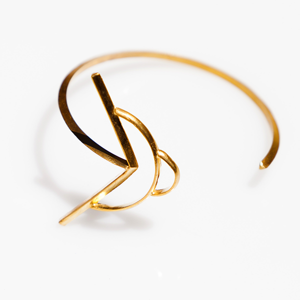 BRVGP2._Pulseira._Materiais-Prata_925_com_plaque_de_ouro._Dimensoes-6cmx6cmx5cm._Diametro-5_5cm._P.V.P._96_grande